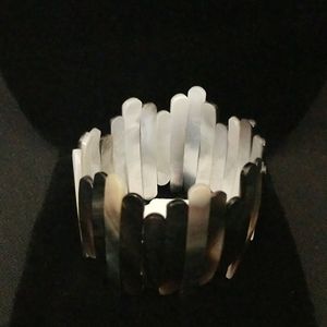 Black Mother of Pearl Elongated Stretch Bracelet